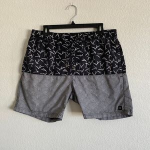 ZANEROBE Men’s Black/Gray Shorts Size 36